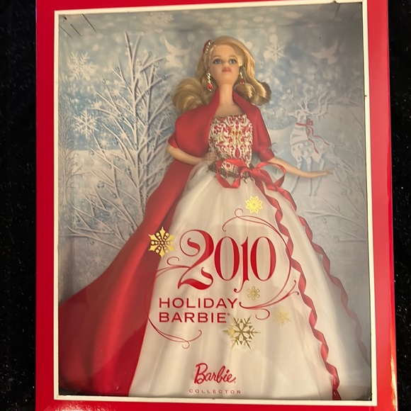 HOLIDAY BARBIE 2010 - Picture 1 of 6